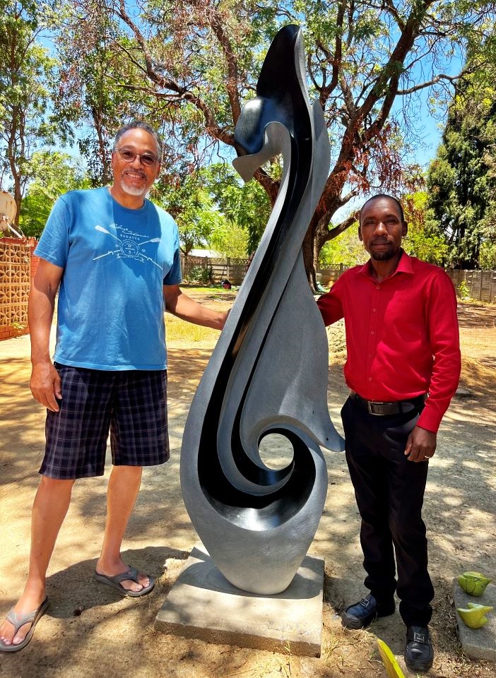 Wayne with sculptor Jay Mariga